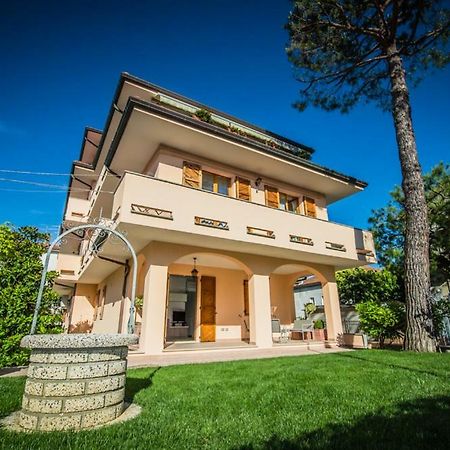 Appartamenti Vicino Al Mare Чивітанова-Марке Екстер'єр фото