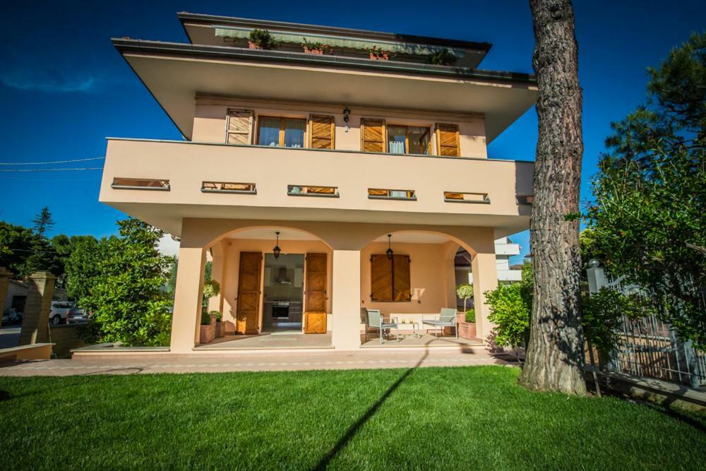 Appartamenti Vicino Al Mare Чивітанова-Марке Екстер'єр фото